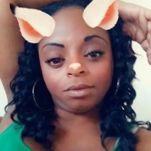 Meet your Posher, Nina